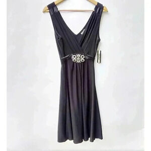HAANI Women's Sleeveless Black elegant dress Sz L